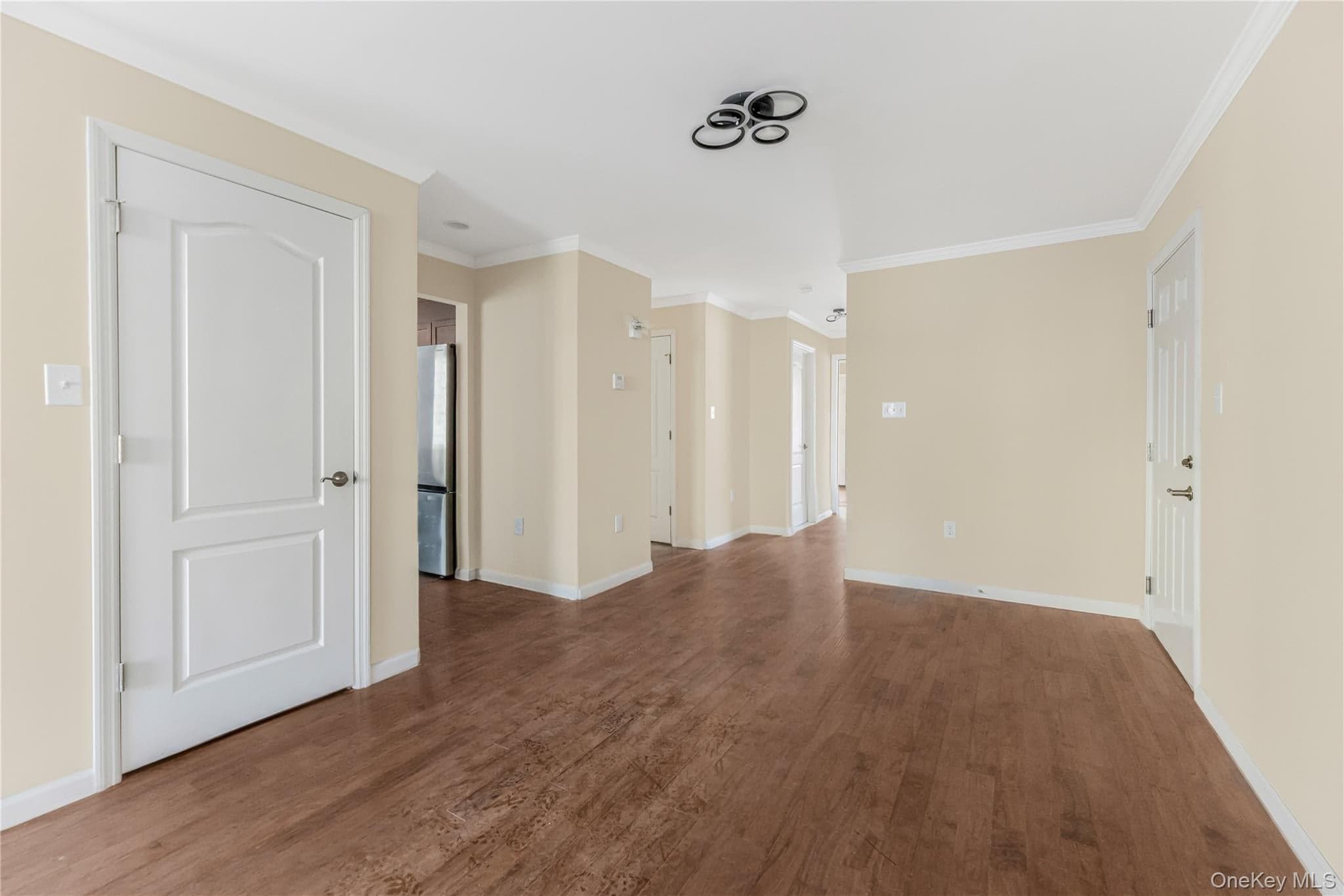 316 E 4th Street thumbnail 7