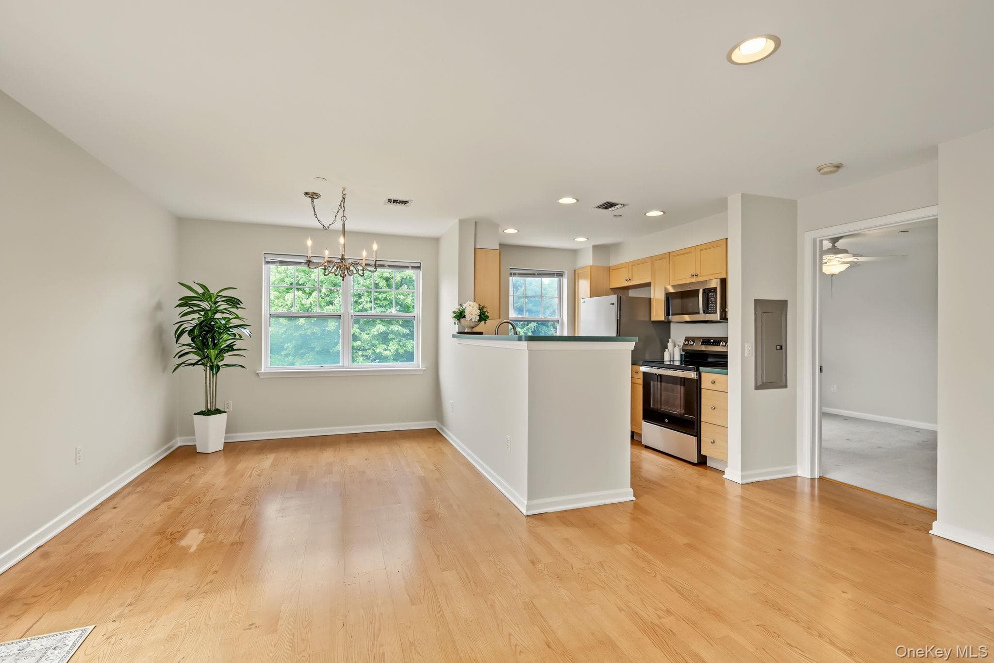 100 Woodcrest Lane Unit: 124 thumbnail 11