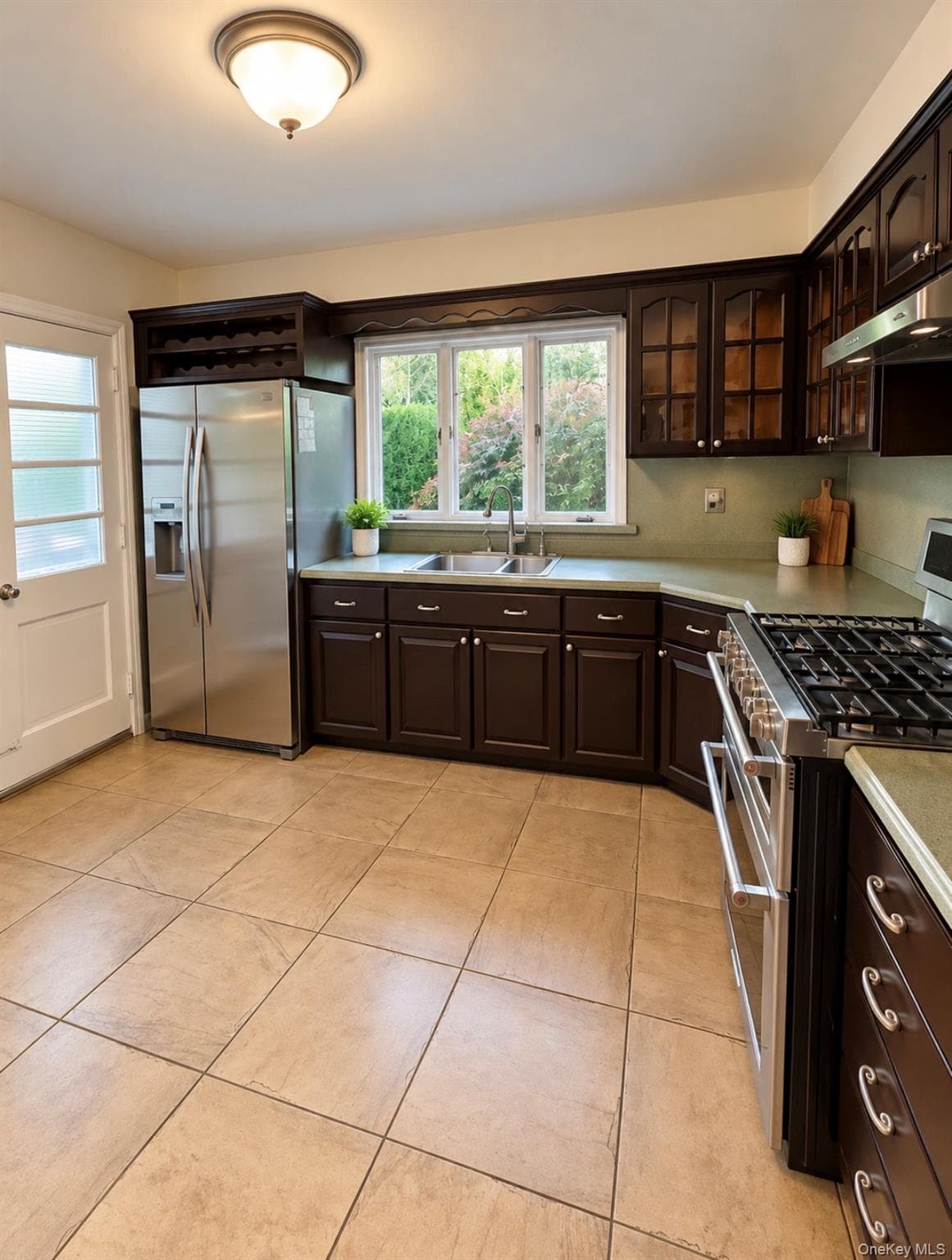 138 Edgecliff Terrace thumbnail 6