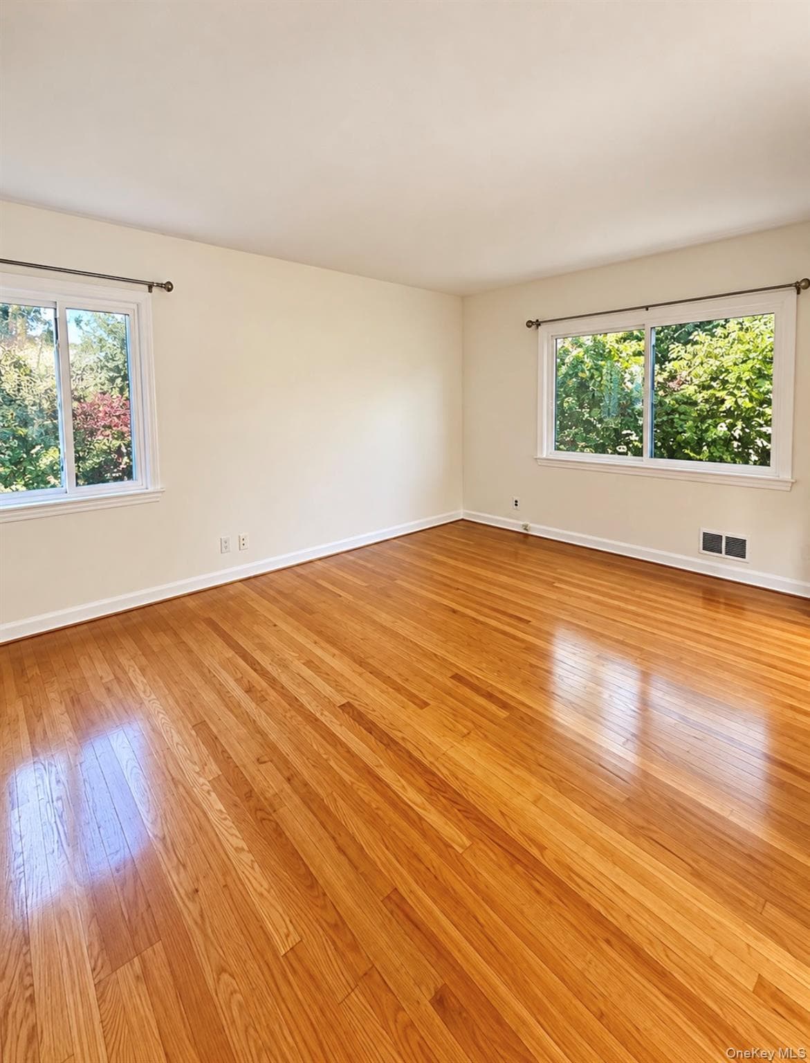 138 Edgecliff Terrace thumbnail 10