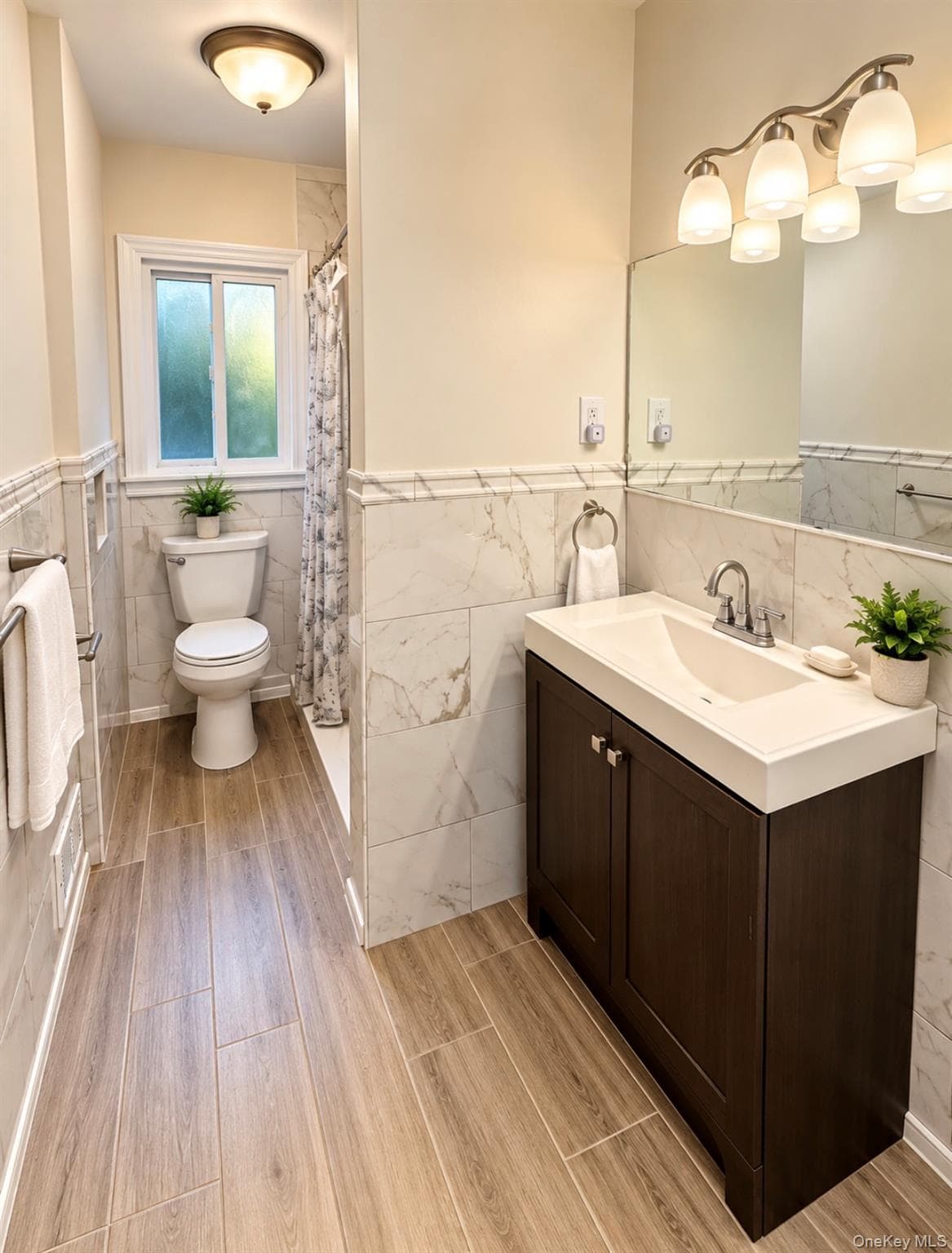 138 Edgecliff Terrace thumbnail 7