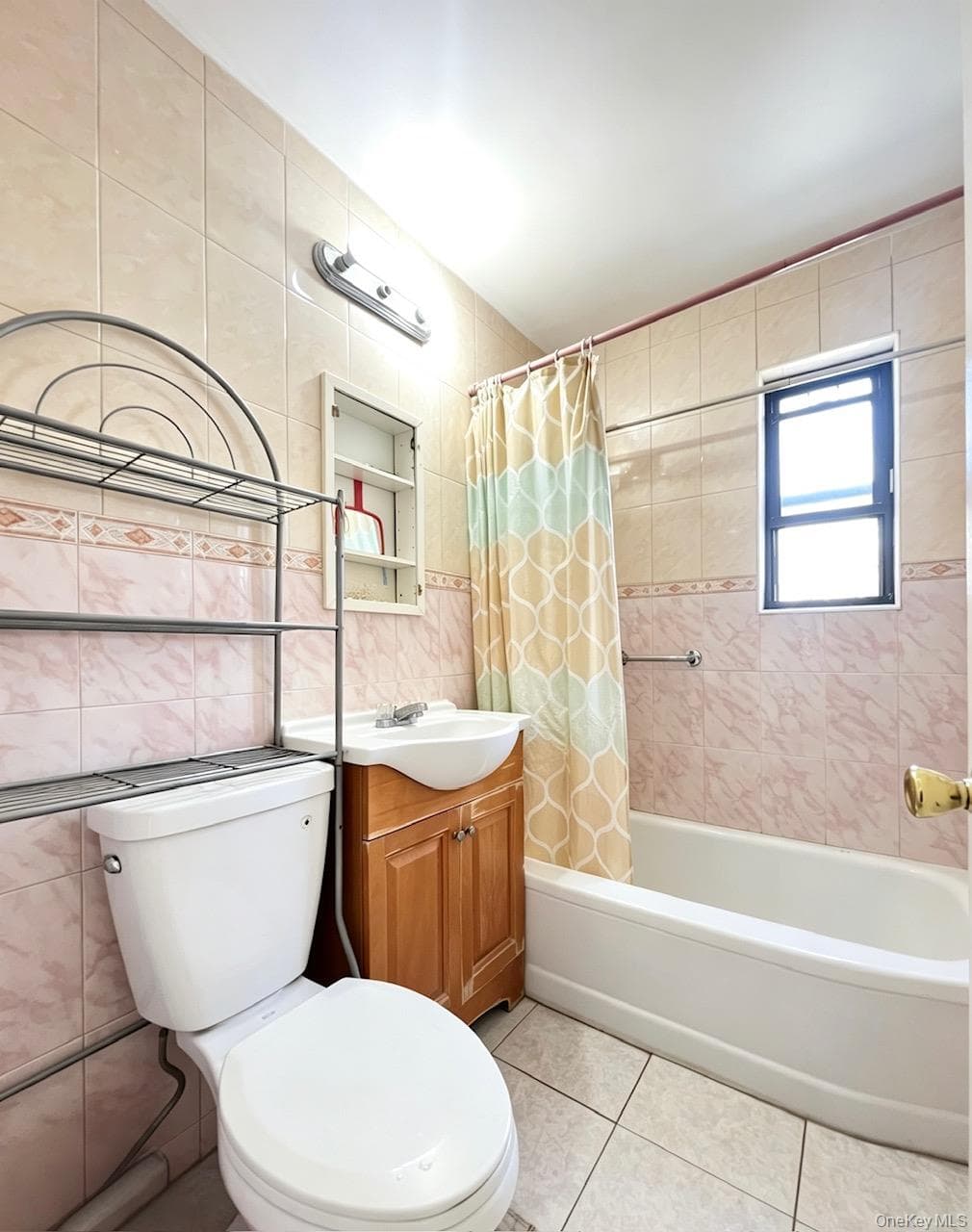 136-33 68th Drive Dr Unit: A thumbnail 19