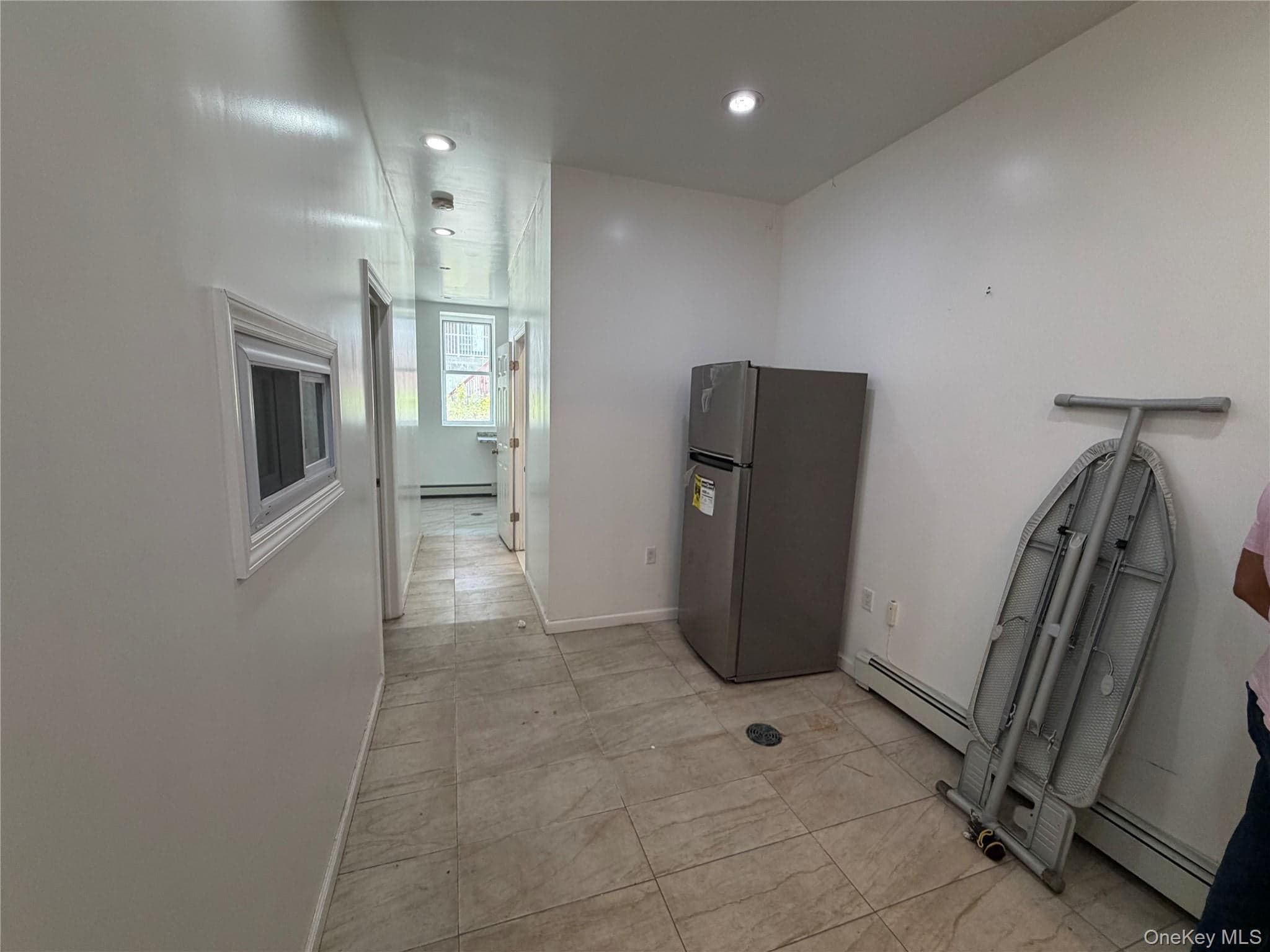 2356 Waterbury Avenue thumbnail 7