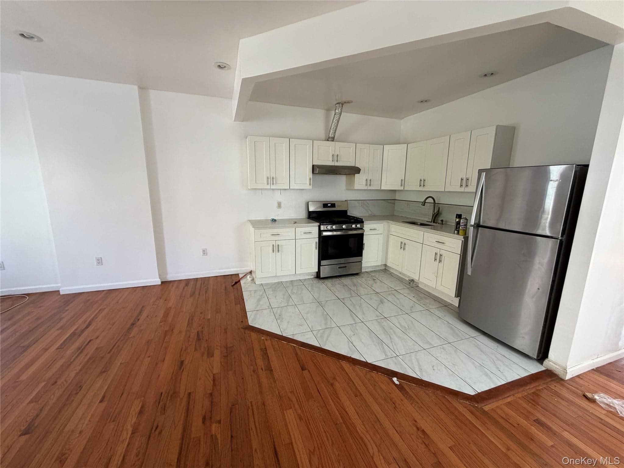 2356 Waterbury Avenue thumbnail 16