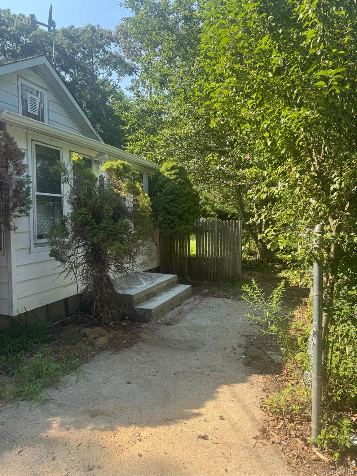 34 Midland Avenue thumbnail 2