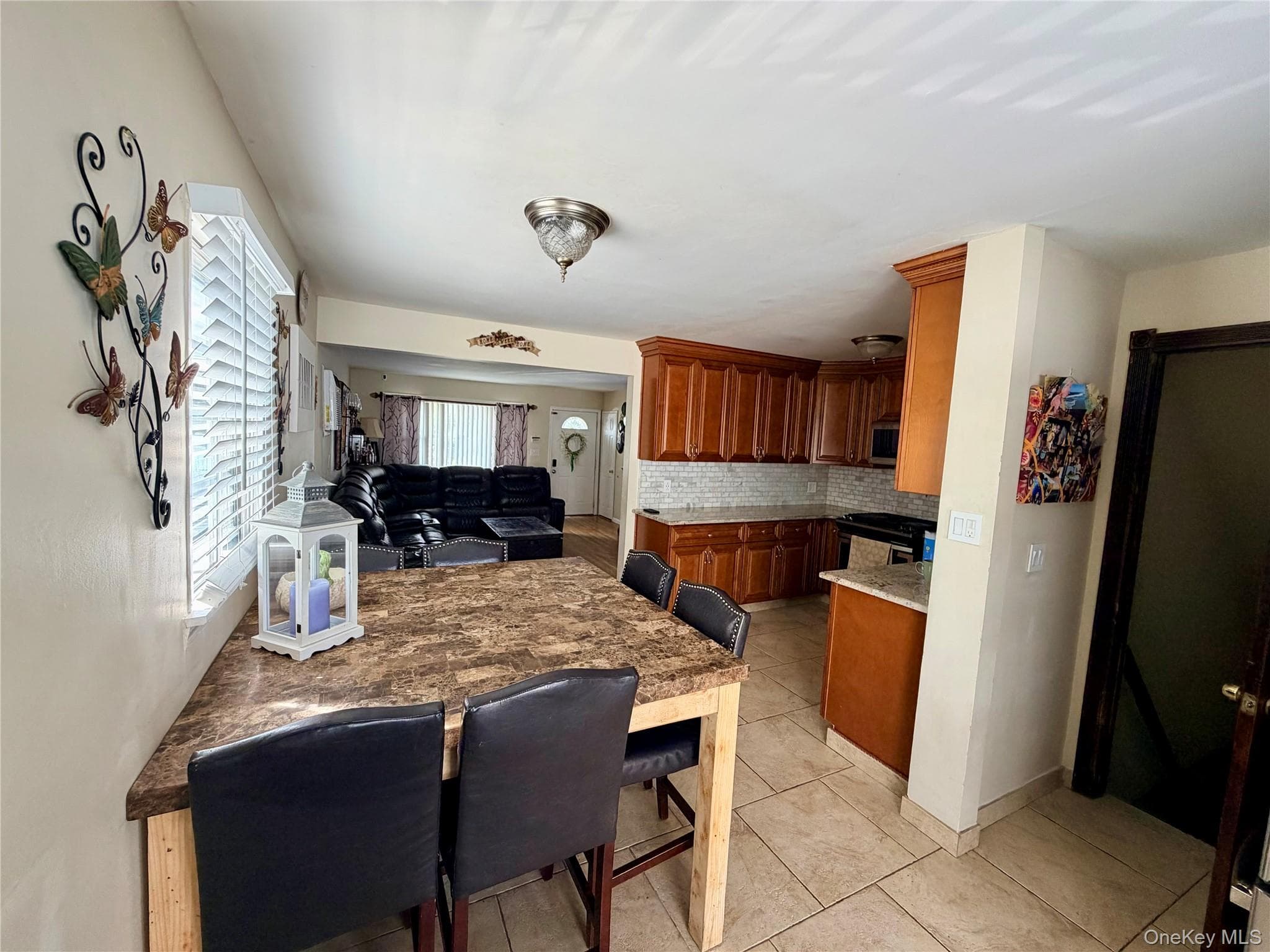 20 Jamaica Avenue thumbnail 10