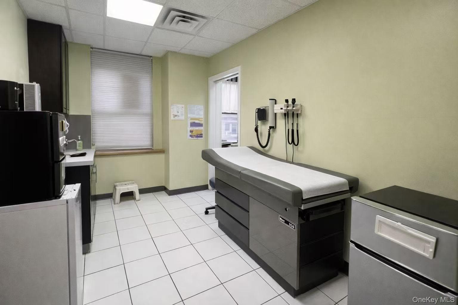 128 Mott Street Unit: 301 thumbnail 6