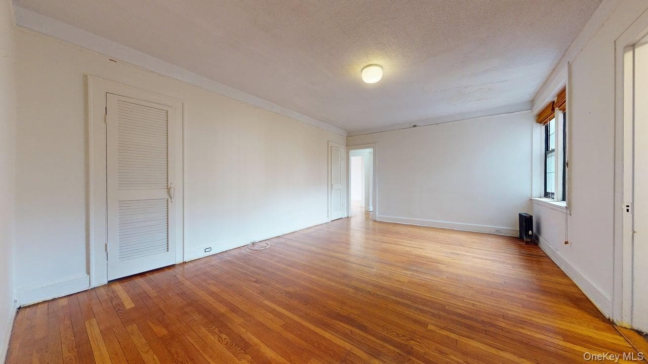 68-30 Burns Street Unit: C2 thumbnail 4