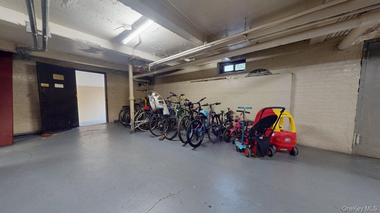 68-30 Burns Street Unit: C2 thumbnail 27