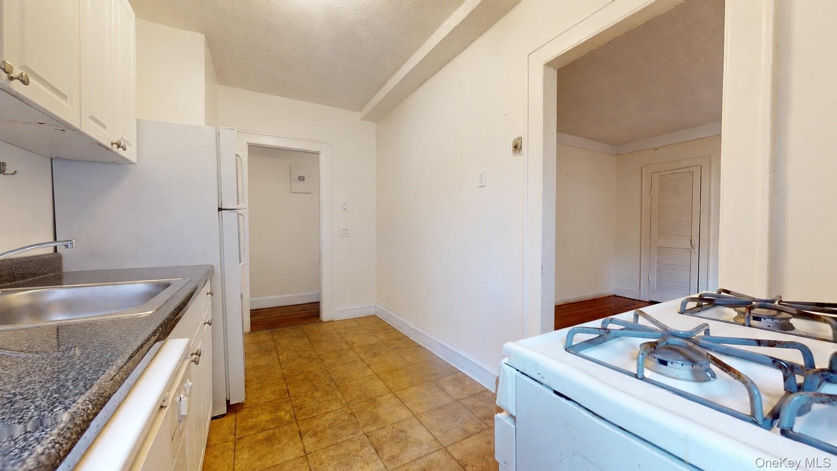 68-30 Burns Street Unit: C2 thumbnail 7