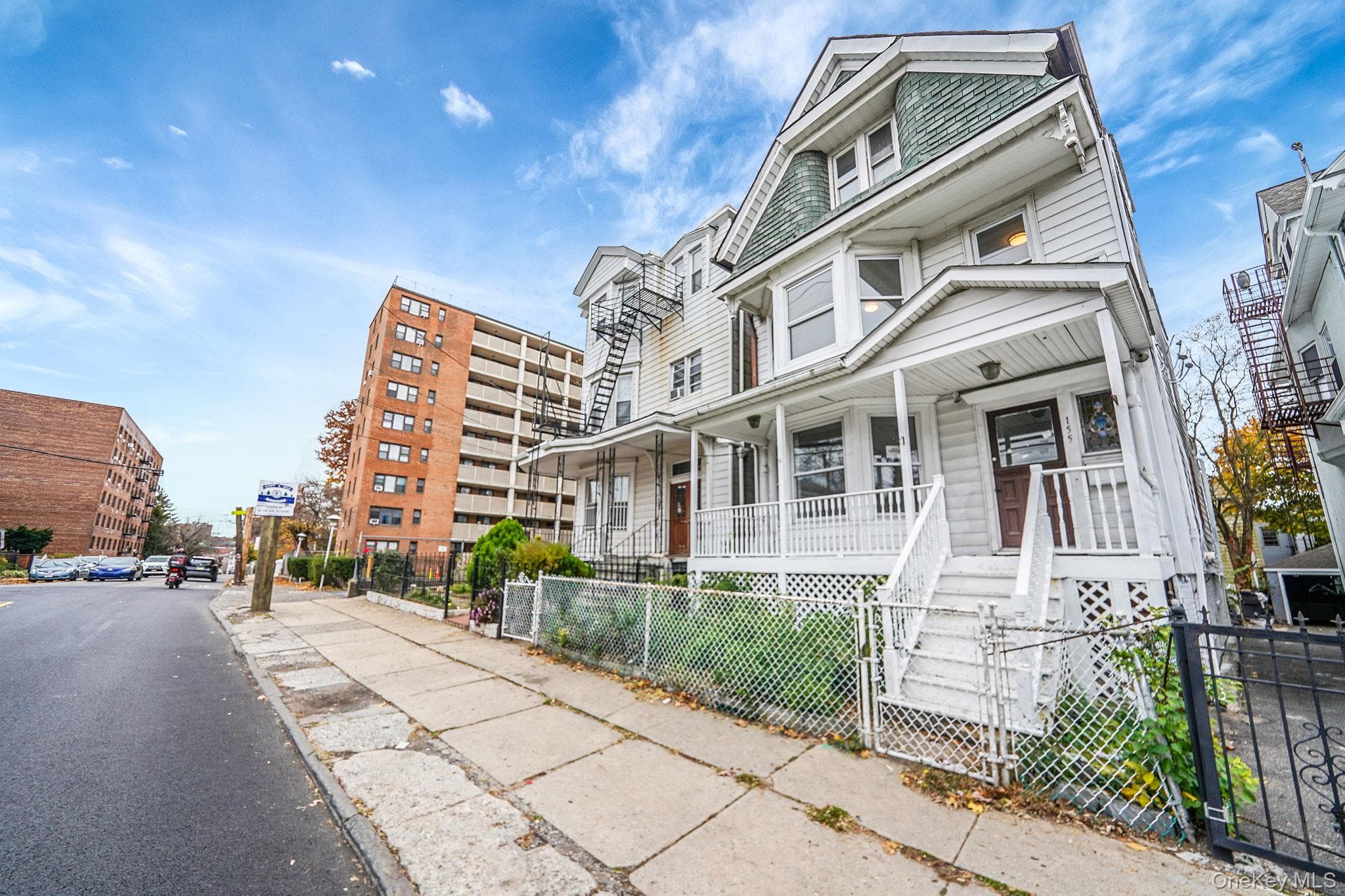 155 Hawthorne Avenue thumbnail 3