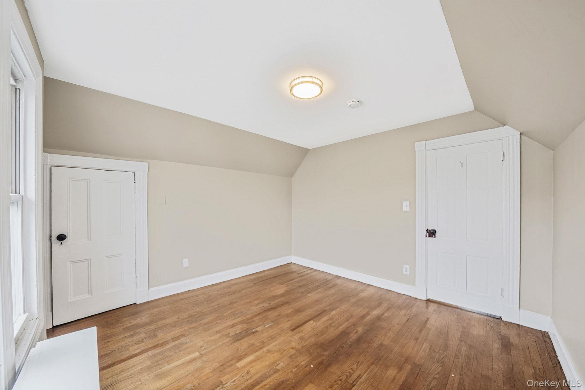 155 Hawthorne Avenue thumbnail 28