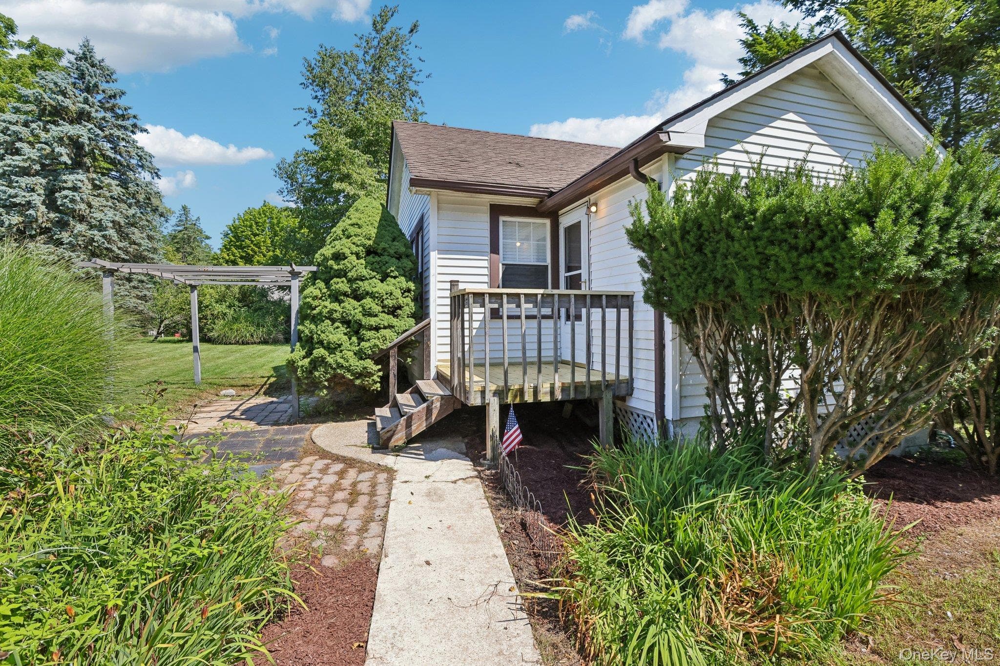 92 Walton Terrace, Monroe
