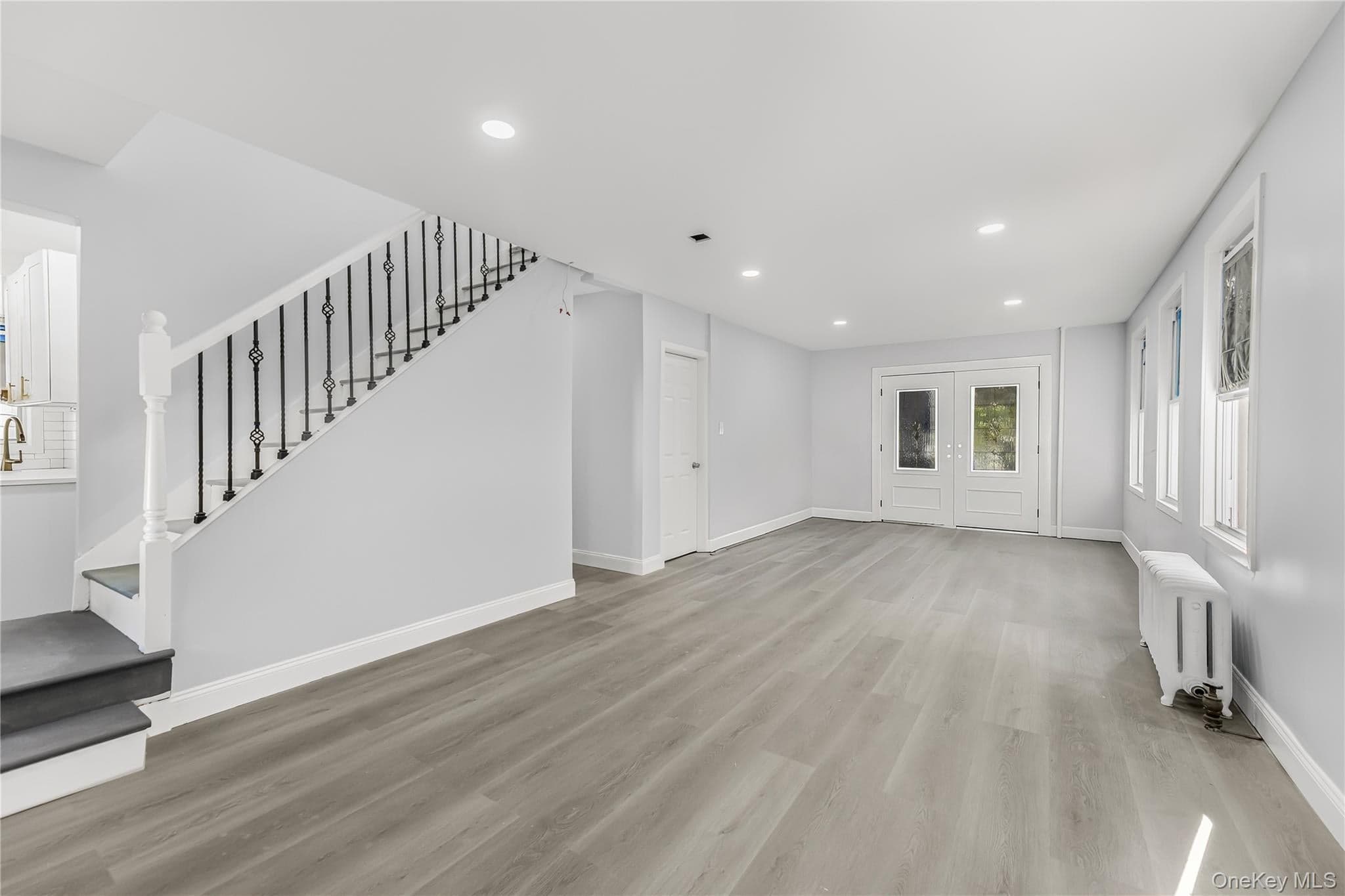 1073 Mcbride Street thumbnail 7