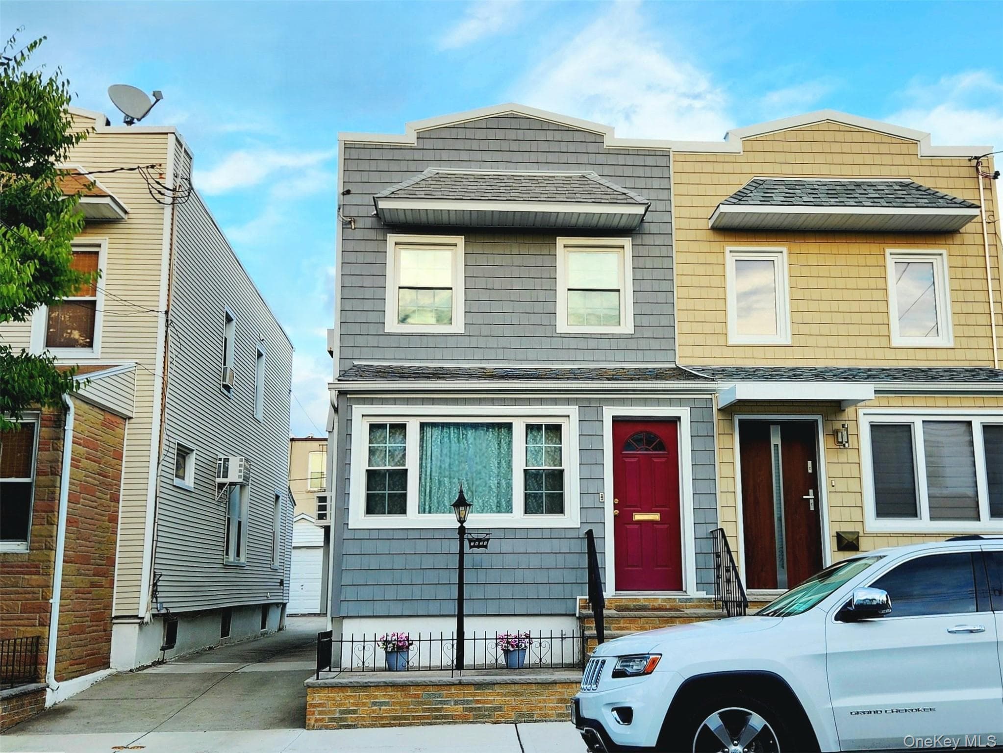 7431 64th Street photo 1