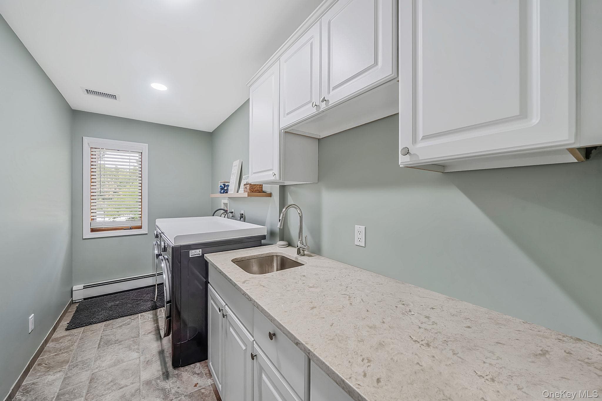 411 Robinson Avenue thumbnail 27