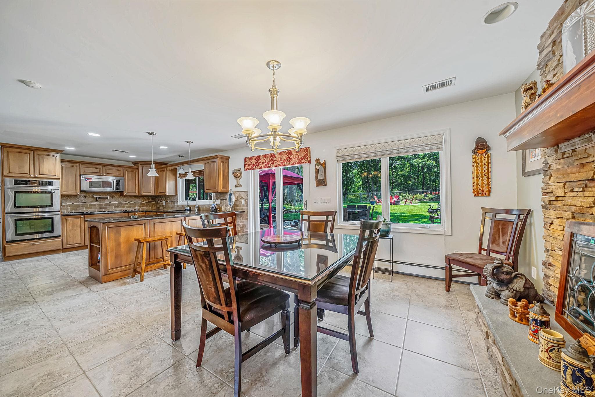 411 Robinson Avenue thumbnail 13