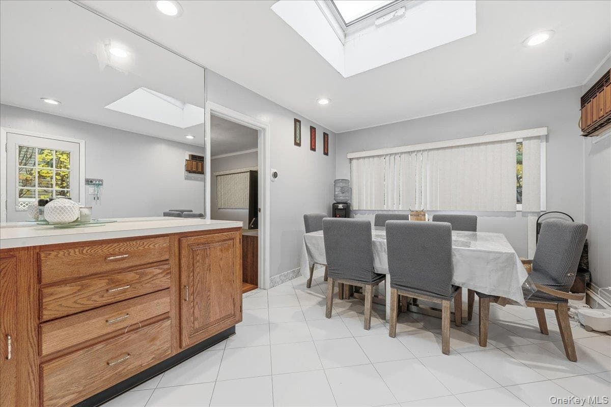 120 Bruce Terrace thumbnail 11