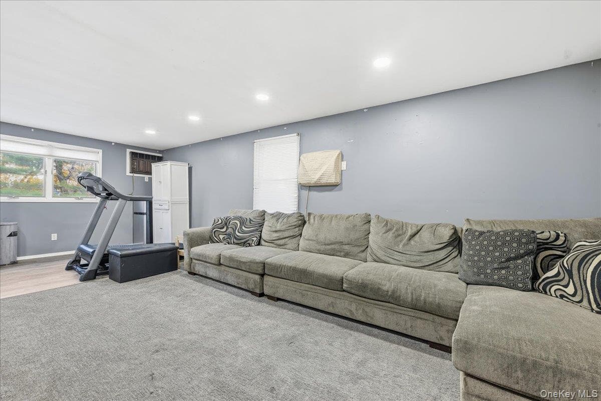 120 Bruce Terrace thumbnail 20