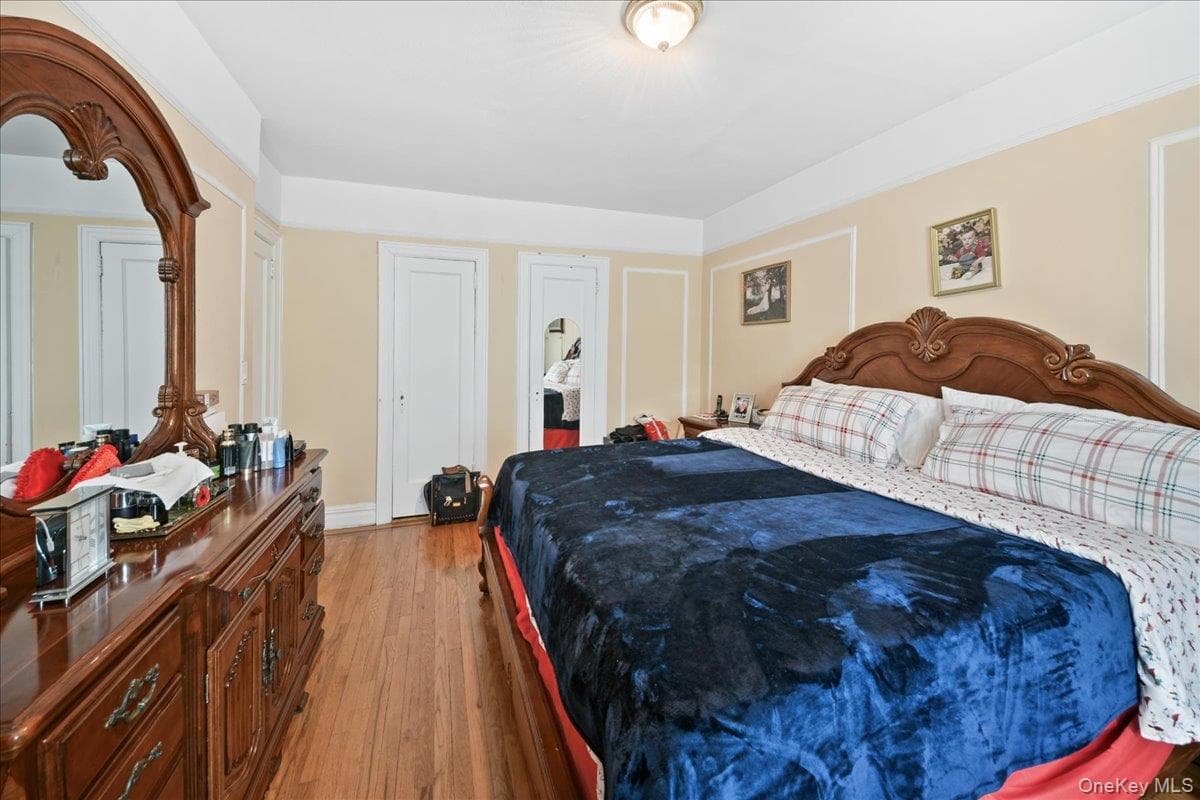 2445 Yates Avenue thumbnail 13