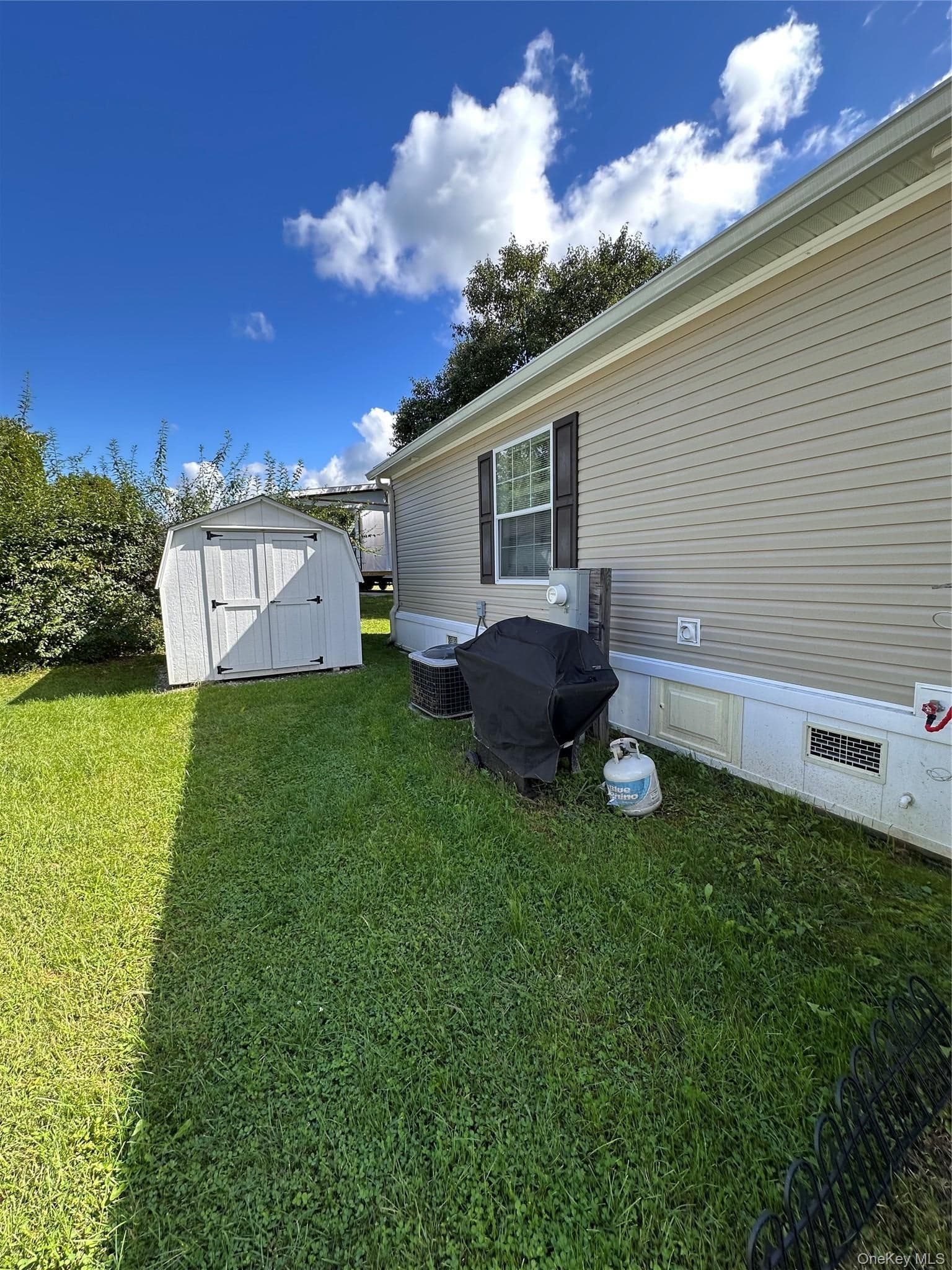 60 Celeste Drive thumbnail 4