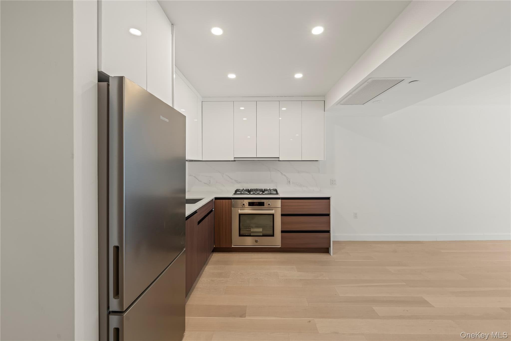 144-49 Northern Boulevard Unit: 224 thumbnail 11