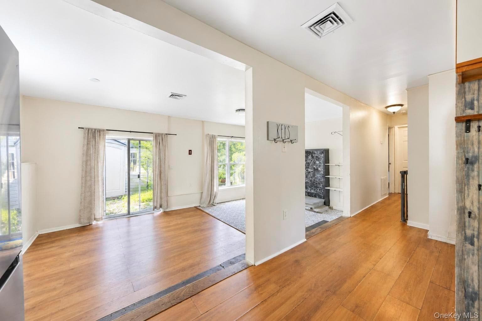 50 Hewlett Drive thumbnail 9