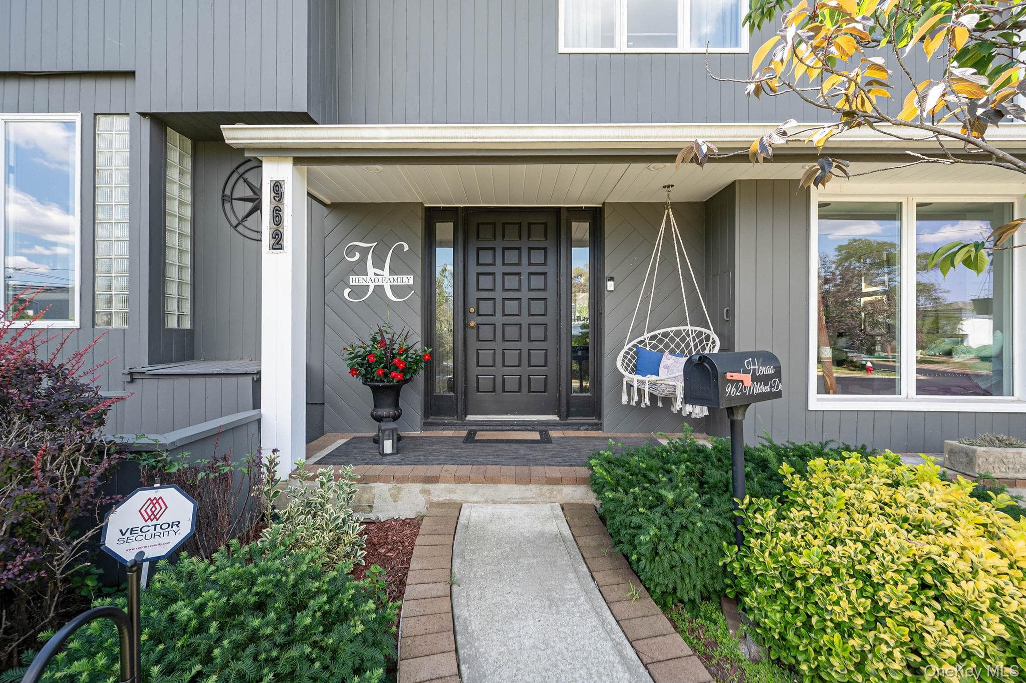 962 Mildred Drive thumbnail 3