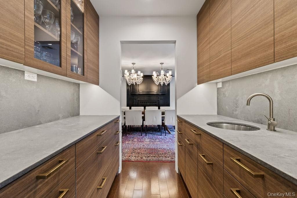 176 Grandview Avenue thumbnail 16