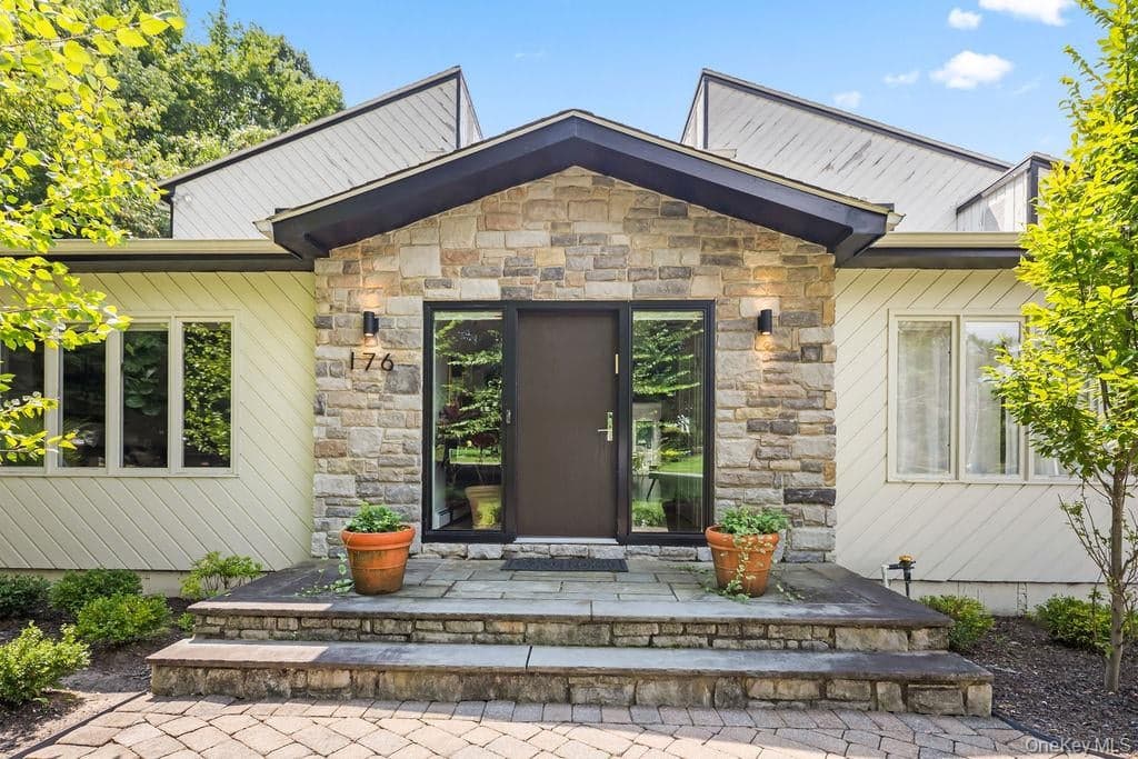 176 Grandview Avenue thumbnail 12