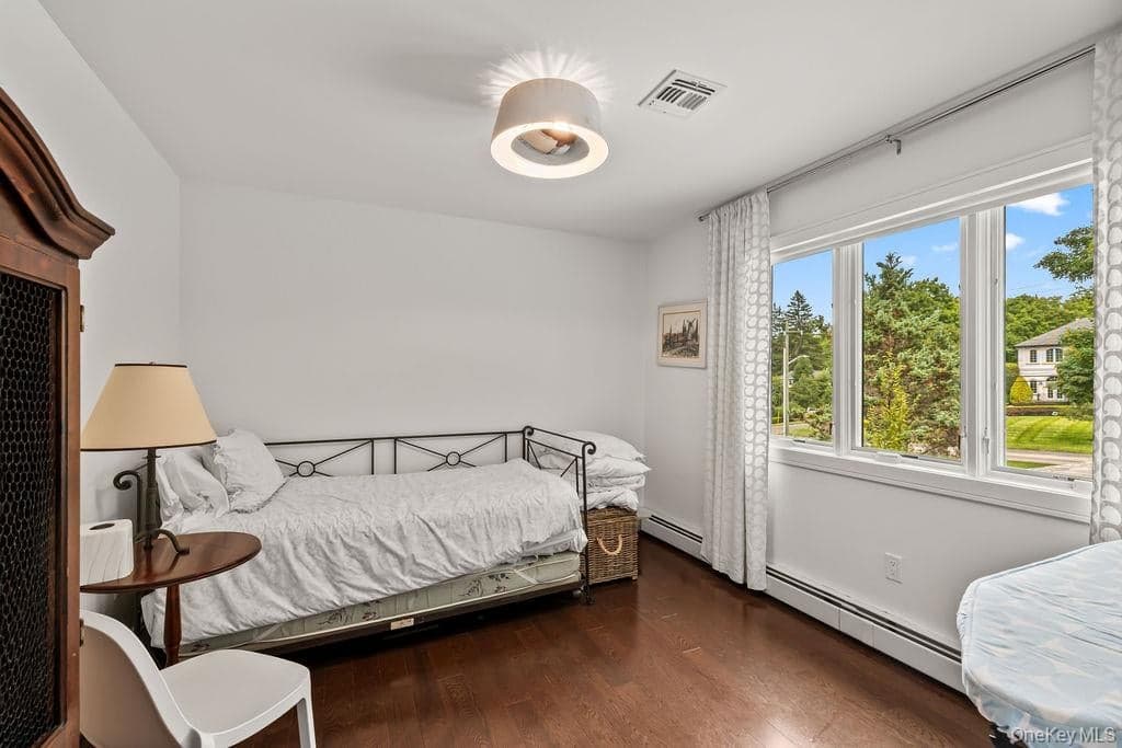 176 Grandview Avenue thumbnail 28