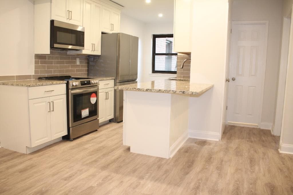 60 White Oak Unit: 4C, New Rochelle