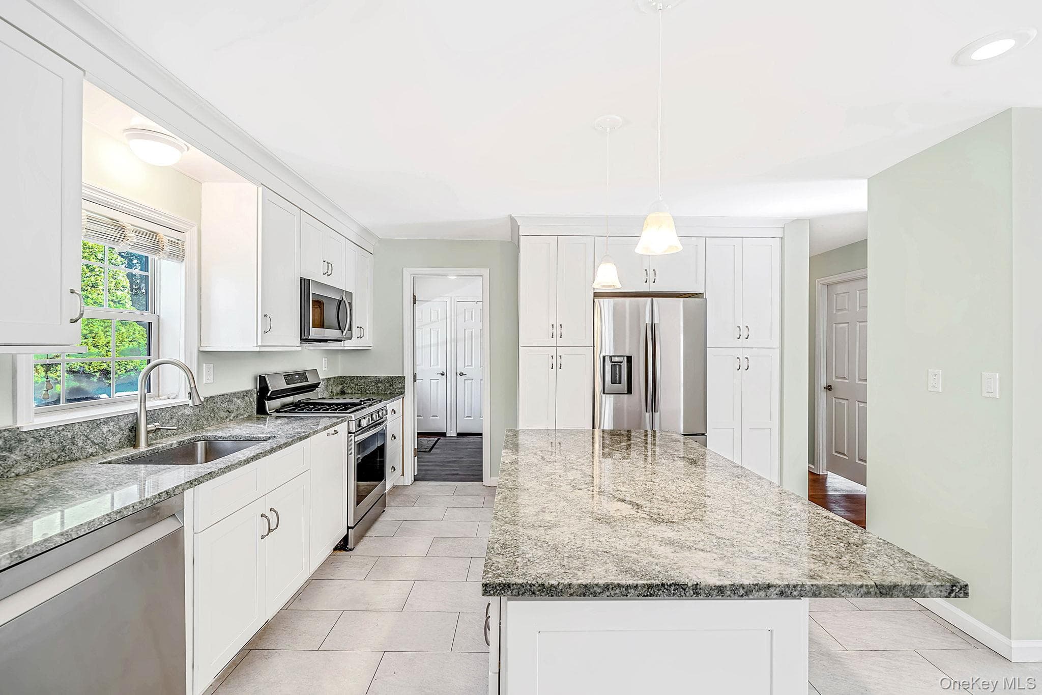 1661 Old Country Road Unit: 516 thumbnail 18