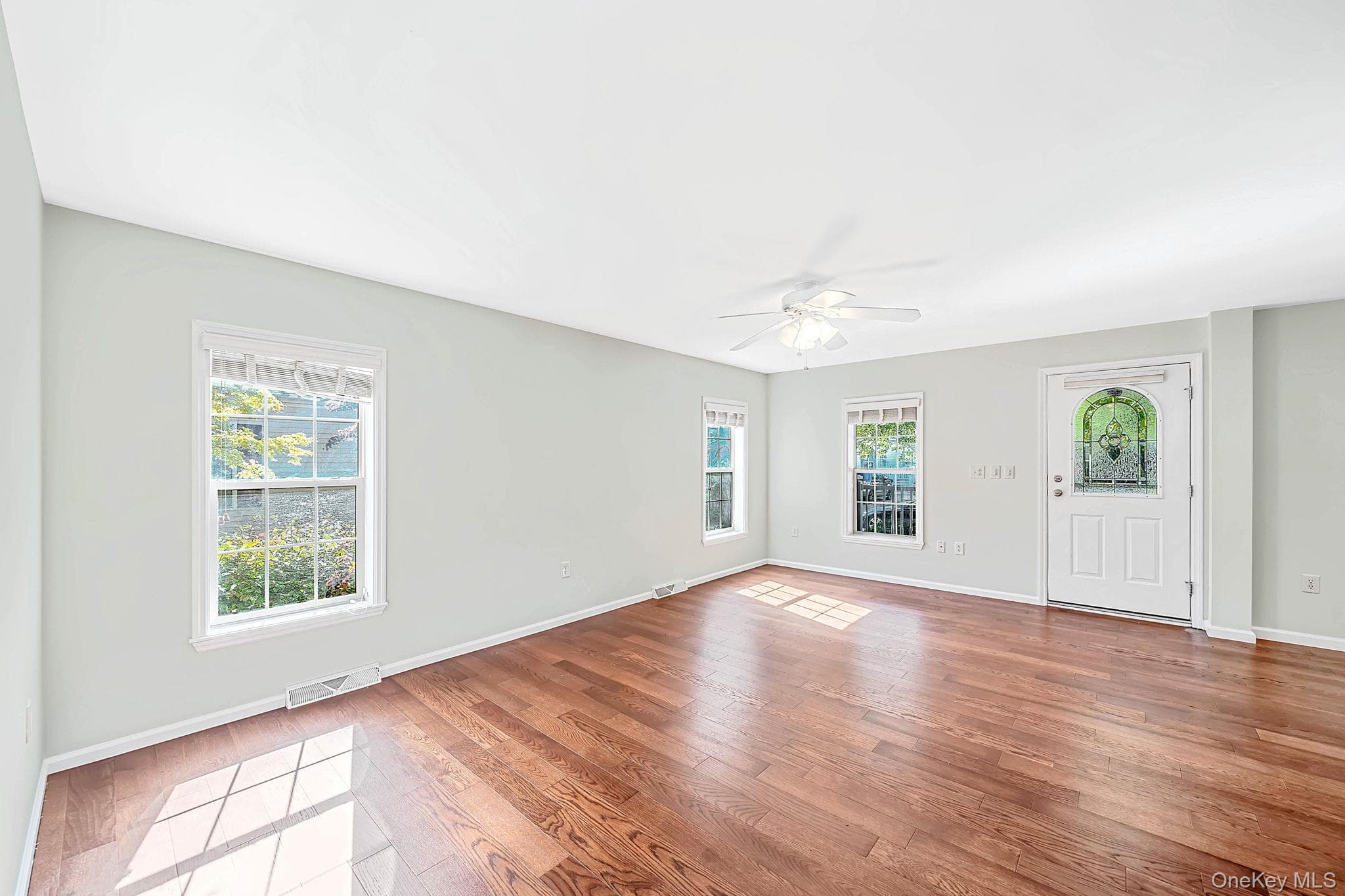 1661 Old Country Road Unit: 516 thumbnail 14