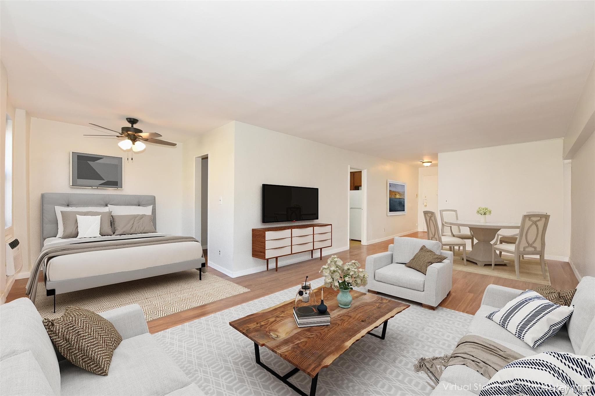 4 Birchwood Court Unit: 2P, Mineola