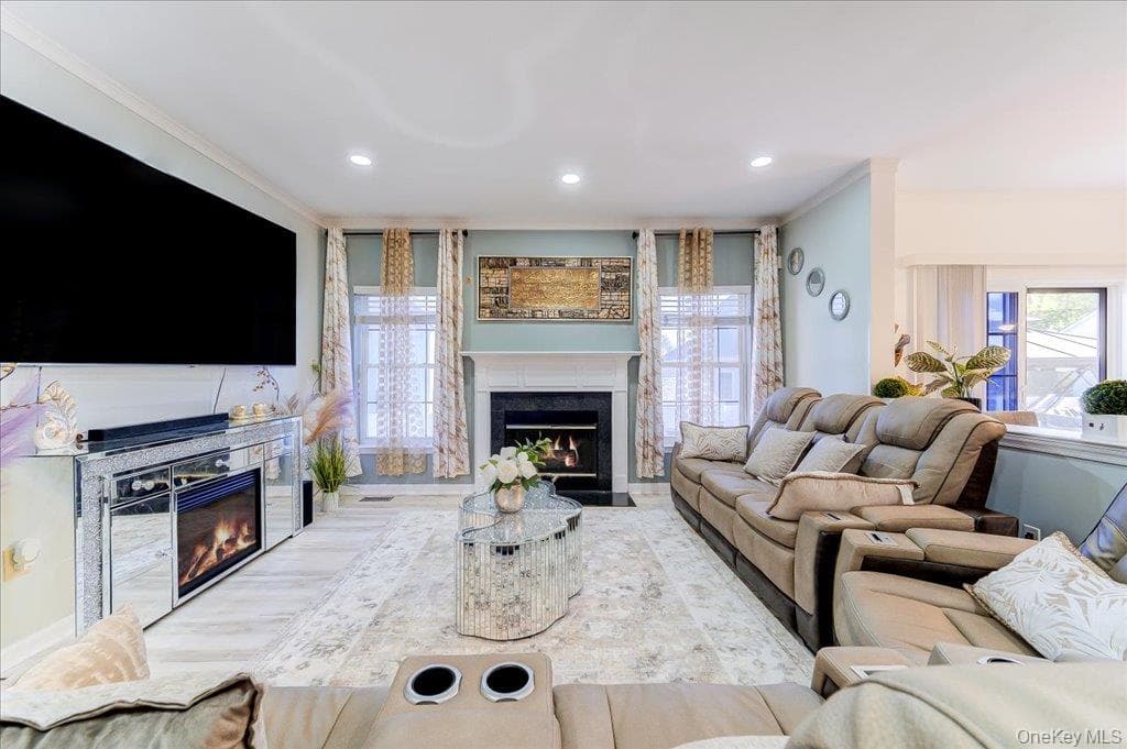 2723 Colonial Drive thumbnail 14