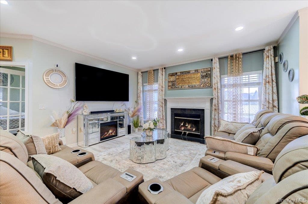 2723 Colonial Drive thumbnail 13
