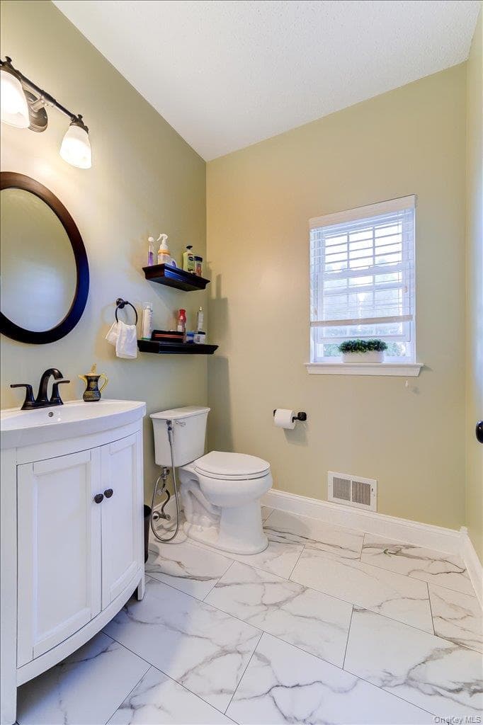 2723 Colonial Drive thumbnail 24