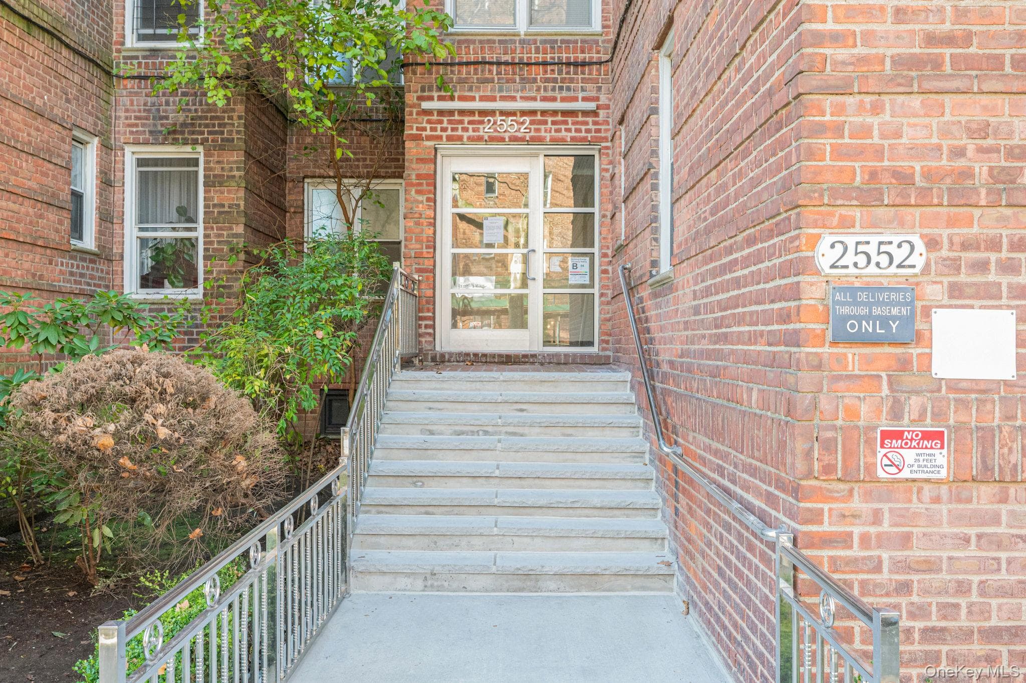 2552 E 7 Street Unit: 1H photo 1