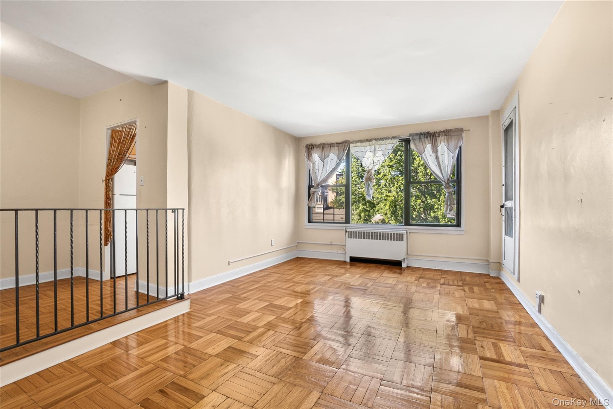 98-10 64 Avenue Unit: 4H thumbnail 8