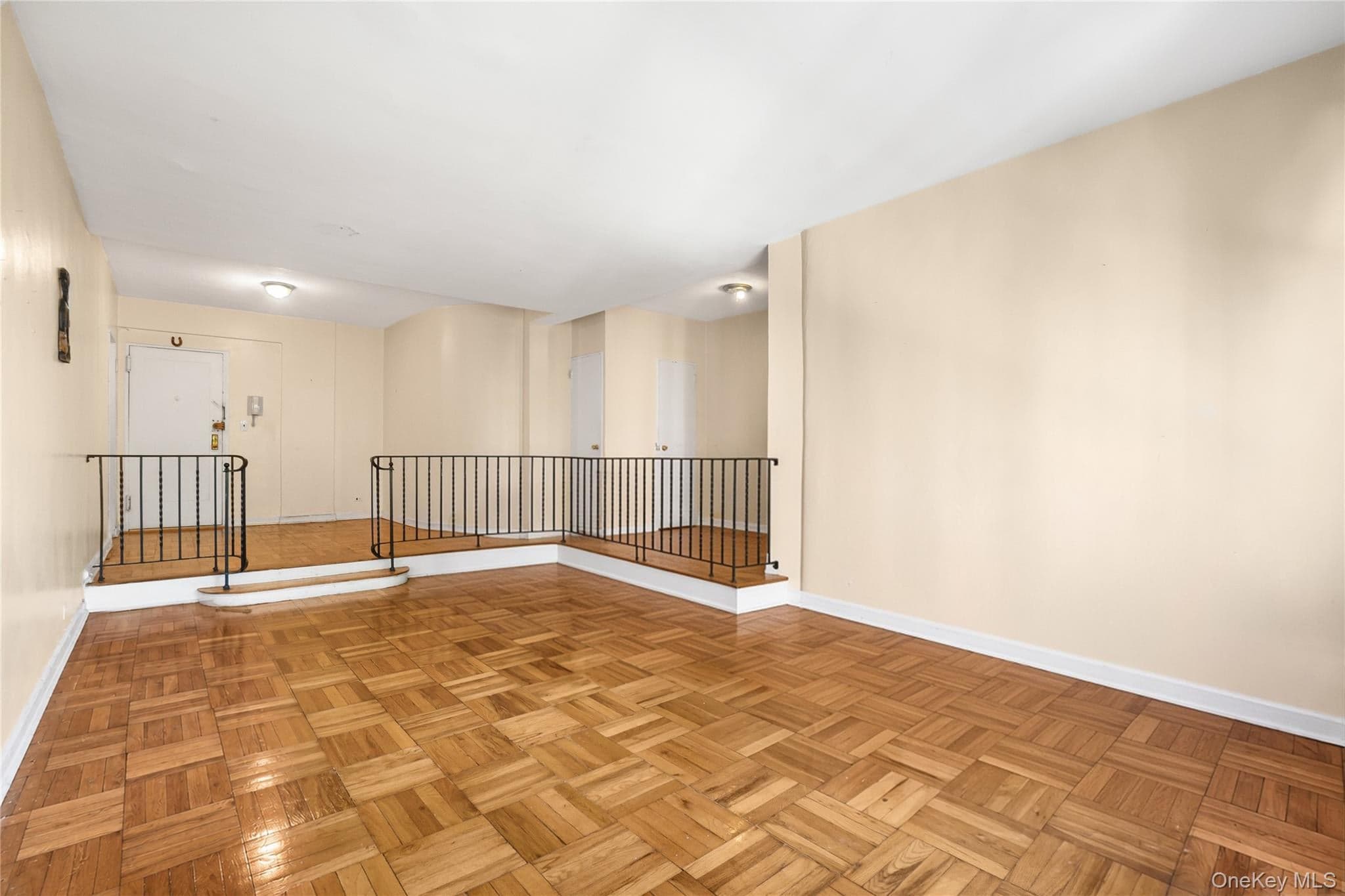 98-10 64 Avenue Unit: 4H thumbnail 9