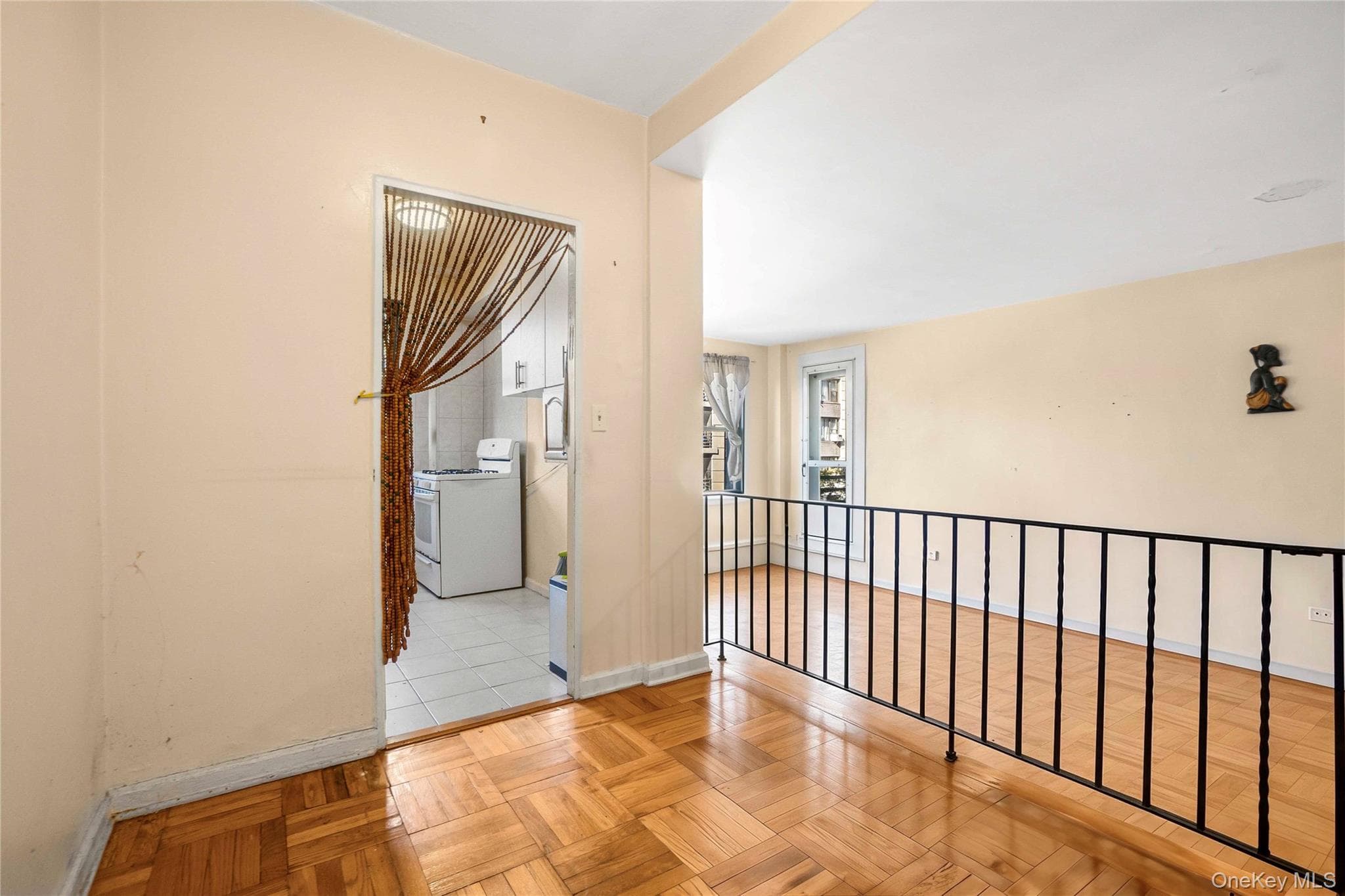 98-10 64 Avenue Unit: 4H thumbnail 11