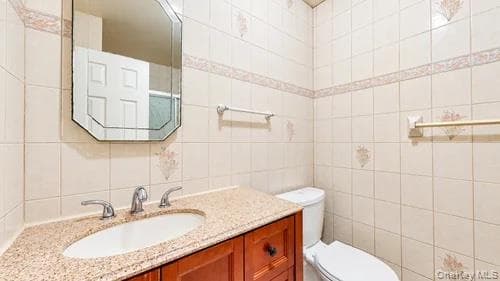 111-55 43rd Avenue thumbnail 21
