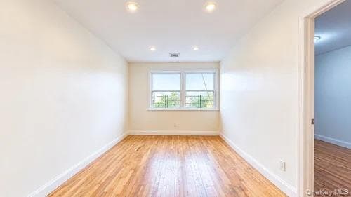 111-55 43rd Avenue thumbnail 29