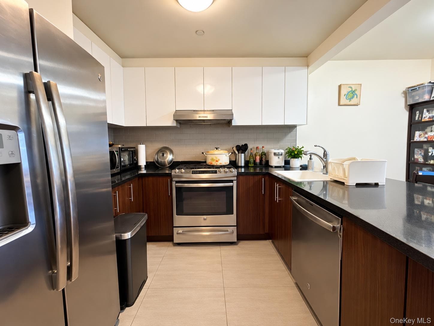 136-46 41st Avenue Unit: 2F thumbnail 3