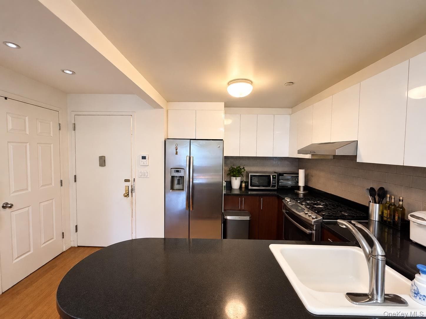 136-46 41st Avenue Unit: 2F thumbnail 2
