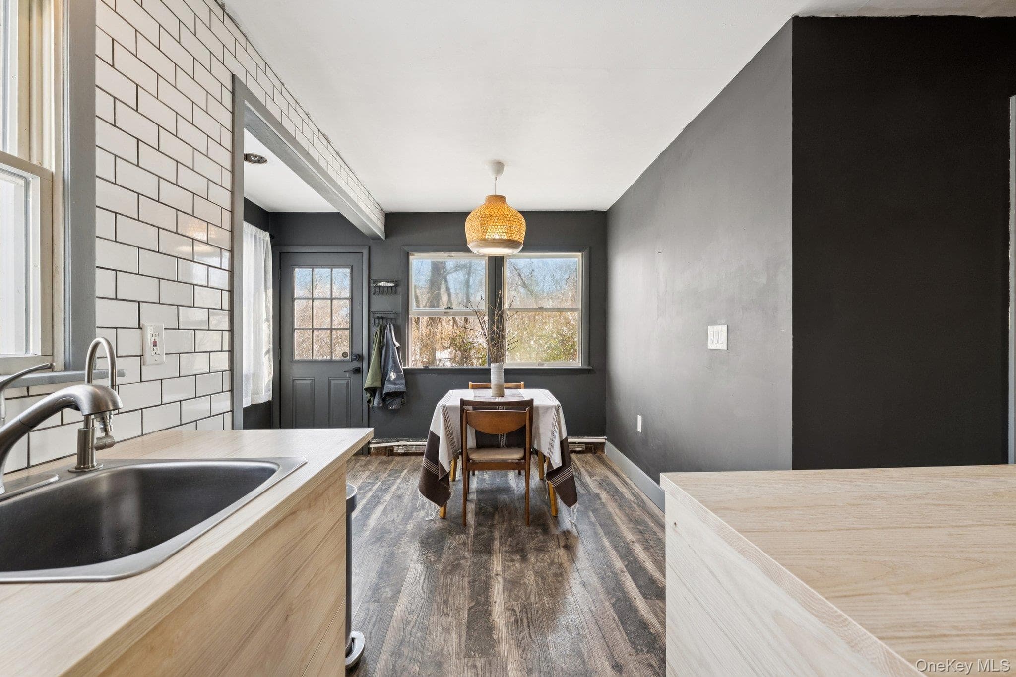 176 Maple Avenue thumbnail 17