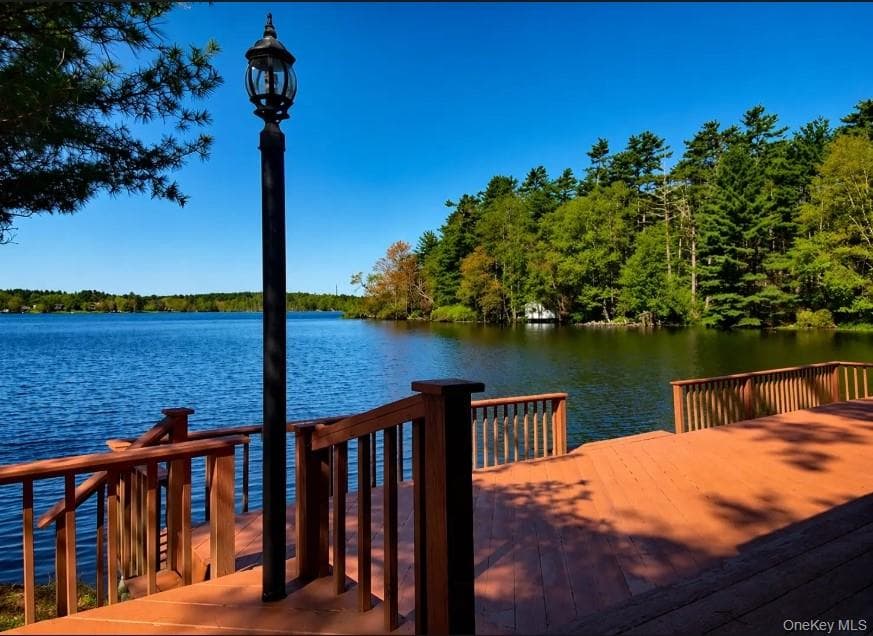 238 Lakeview Drive Road thumbnail 4