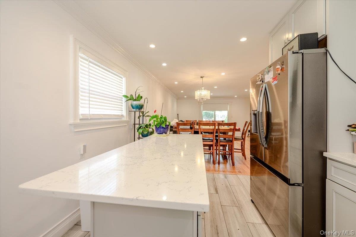 2406 Tiemann Avenue thumbnail 9