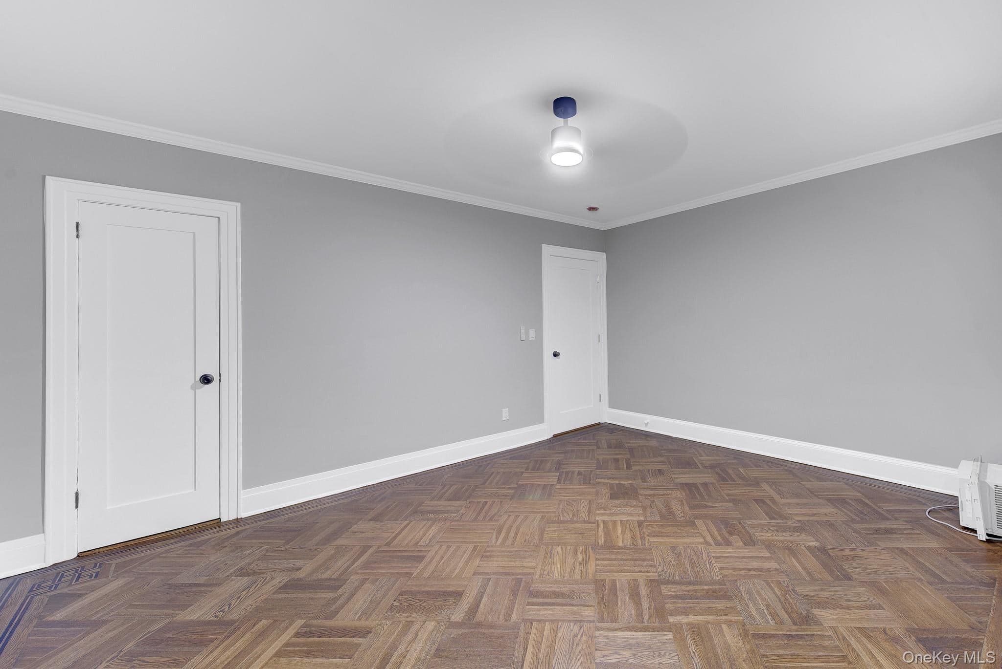 2152 E 35th Street thumbnail 23